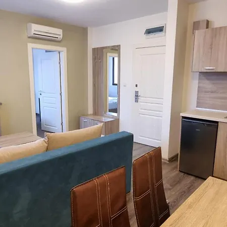 Апартаменты Sun Travel Sunny Солнечный берег