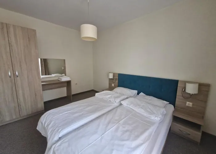 Sun Travel Sunny Апартаменты