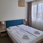 Sun Travel Sunny Апартамент *