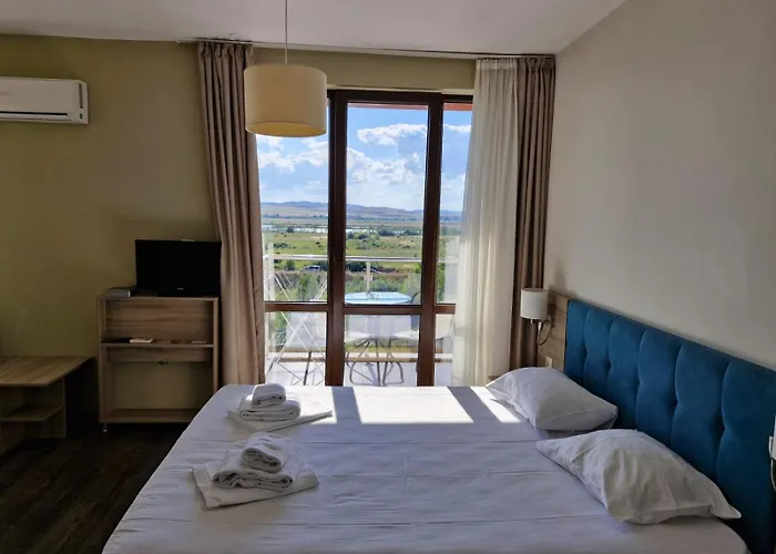 Апартаменти Sun Travel Sunny *