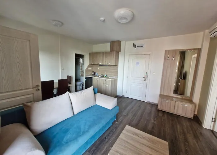 Sun Travel Sunny Апартаменти